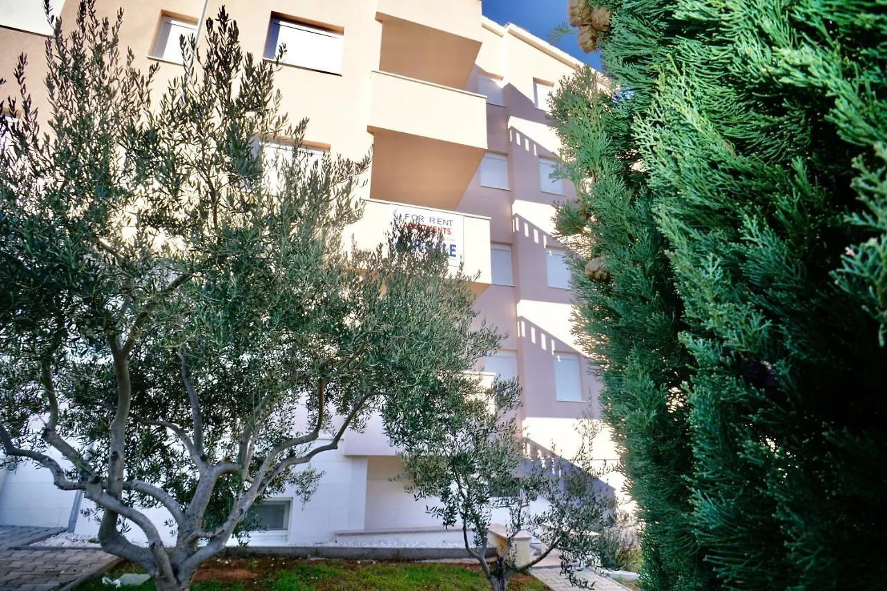 Apartments Villa Plaza Trogir Croatia