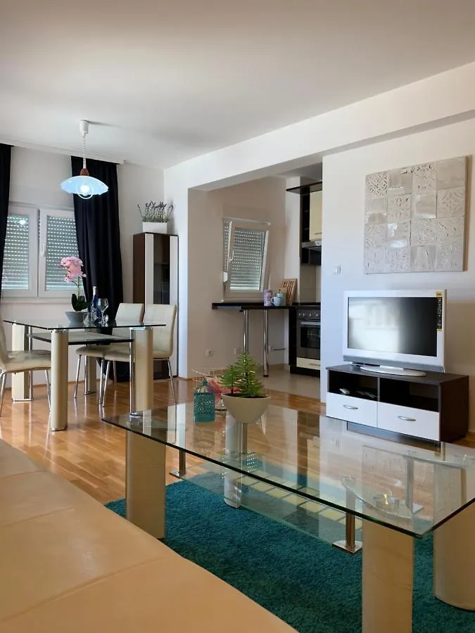 Apartments Villa Plaza Trogir