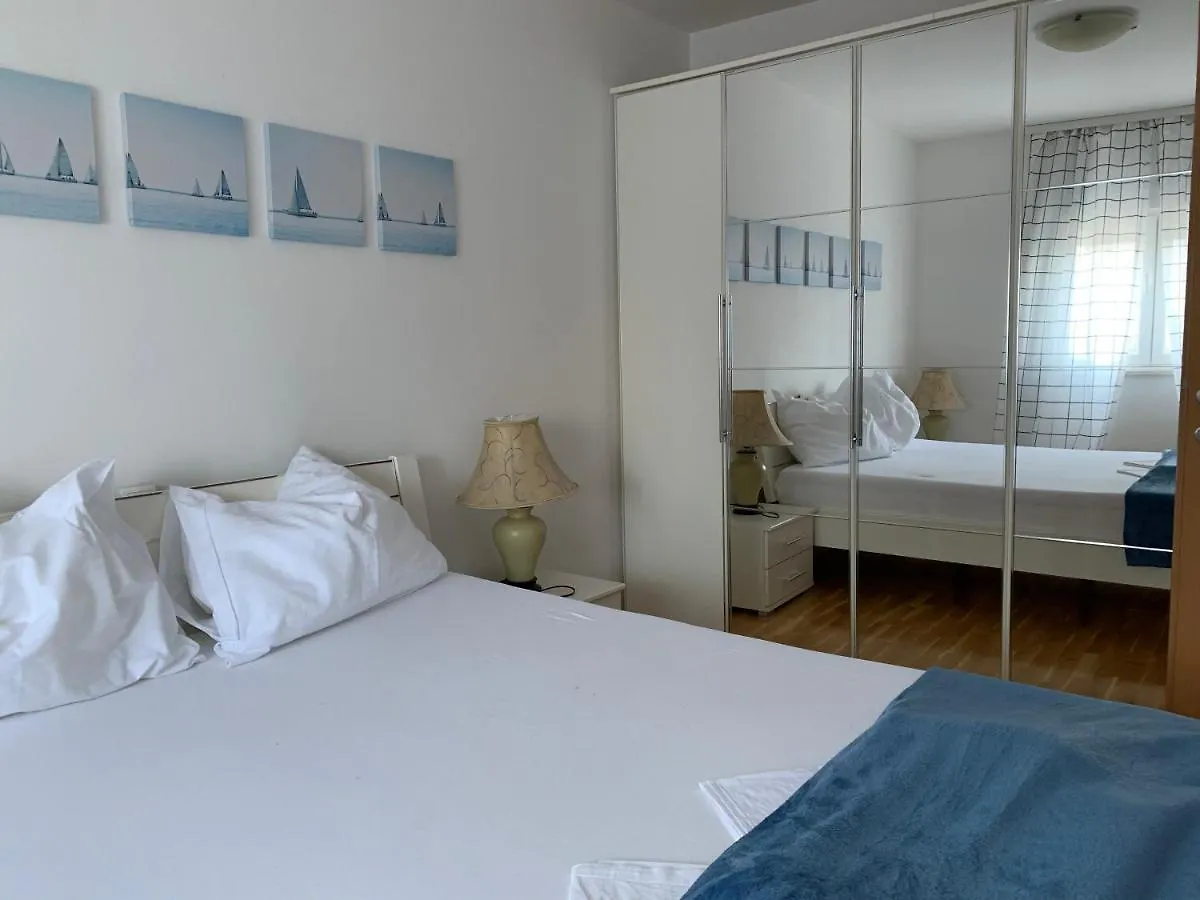 Apartments Villa Plaza Trogir 0*,  Croatia