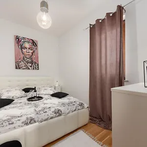 https://lento-apartment.in-istria.net